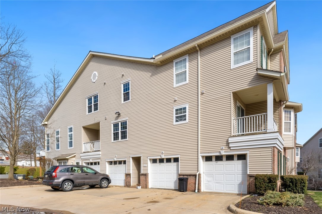 868 Tollis Parkway Broadview Heights OH 44147