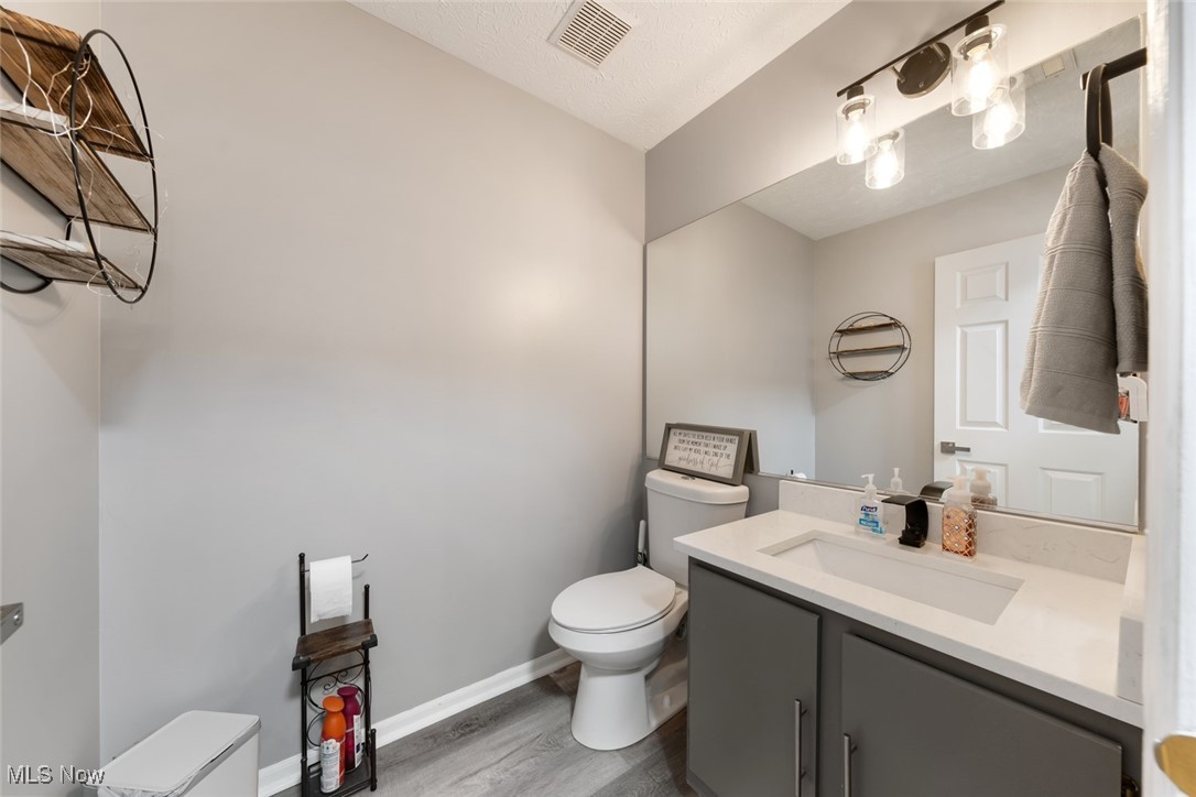 868 Tollis Parkway Broadview Heights OH 44147