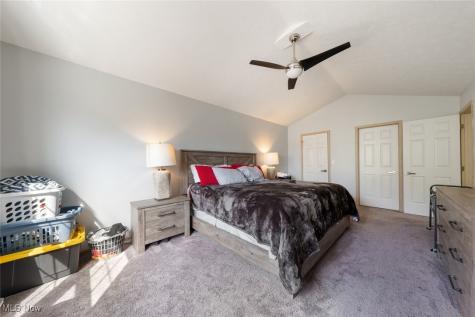 868 Tollis Parkway Broadview Heights OH 44147