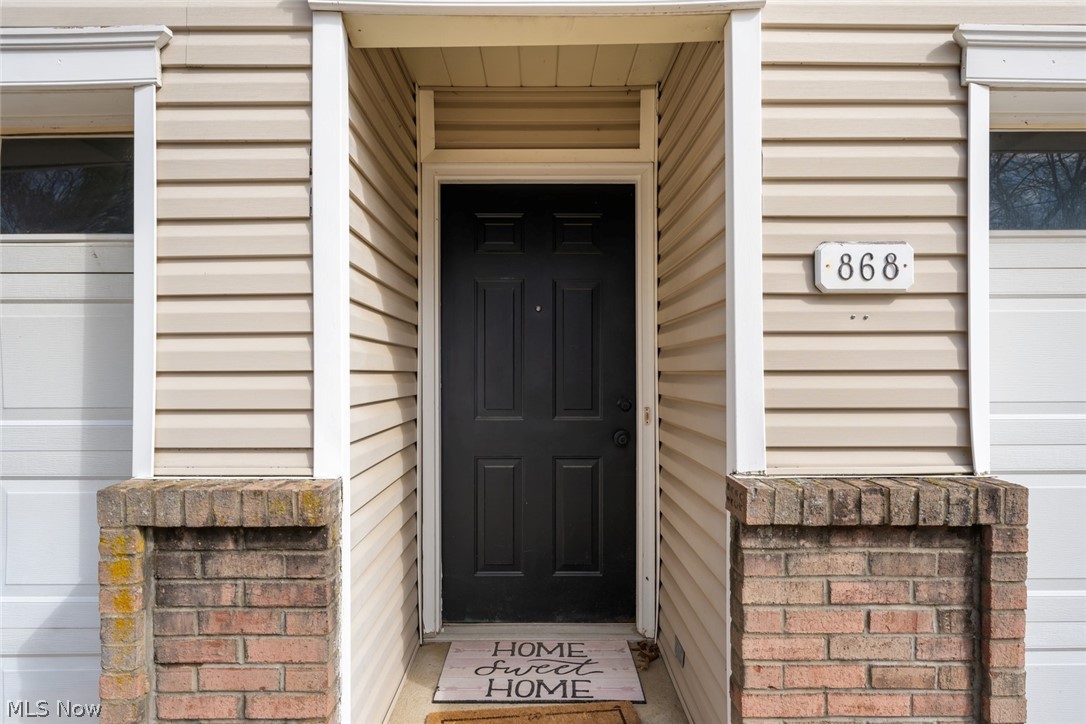 868 Tollis Parkway Broadview Heights OH 44147
