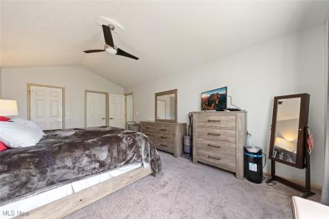 868 Tollis Parkway Broadview Heights OH 44147