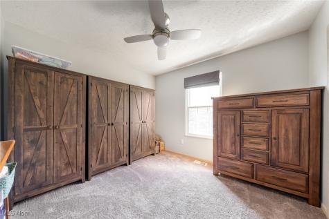 868 Tollis Parkway Broadview Heights OH 44147