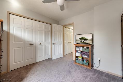 868 Tollis Parkway Broadview Heights OH 44147