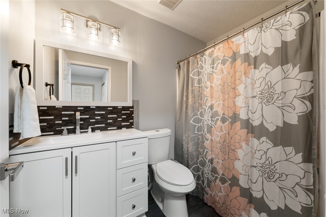 868 Tollis Parkway Broadview Heights OH 44147