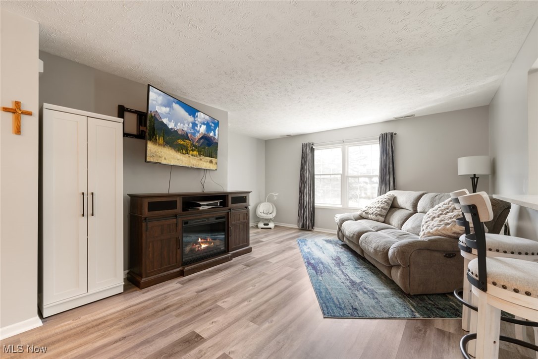 868 Tollis Parkway Broadview Heights OH 44147