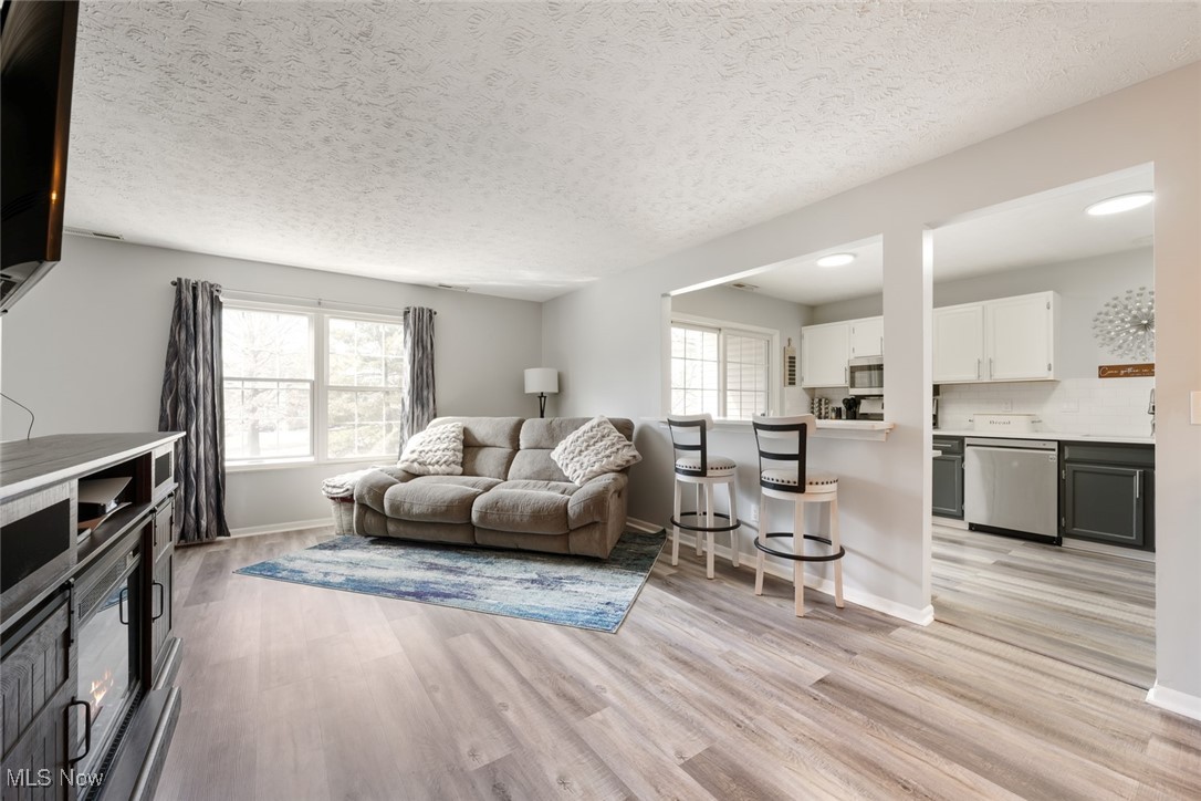 868 Tollis Parkway Broadview Heights OH 44147