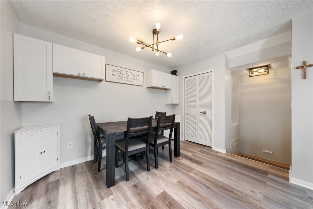 868 Tollis Parkway Broadview Heights OH 44147