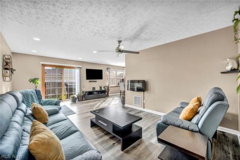 8529 Spencer Court North Ridgeville OH 44039