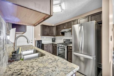 8529 Spencer Court North Ridgeville OH 44039