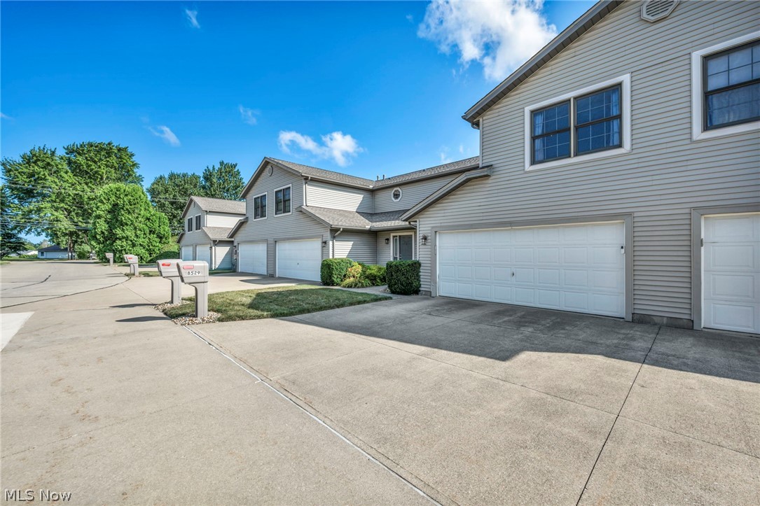 8529 Spencer Court North Ridgeville OH 44039