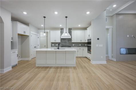651 South Port Drive Avon Lake OH 44012