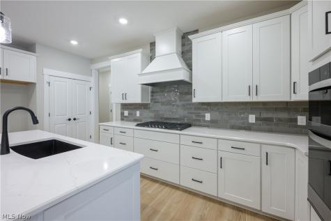 651 South Port Drive Avon Lake OH 44012
