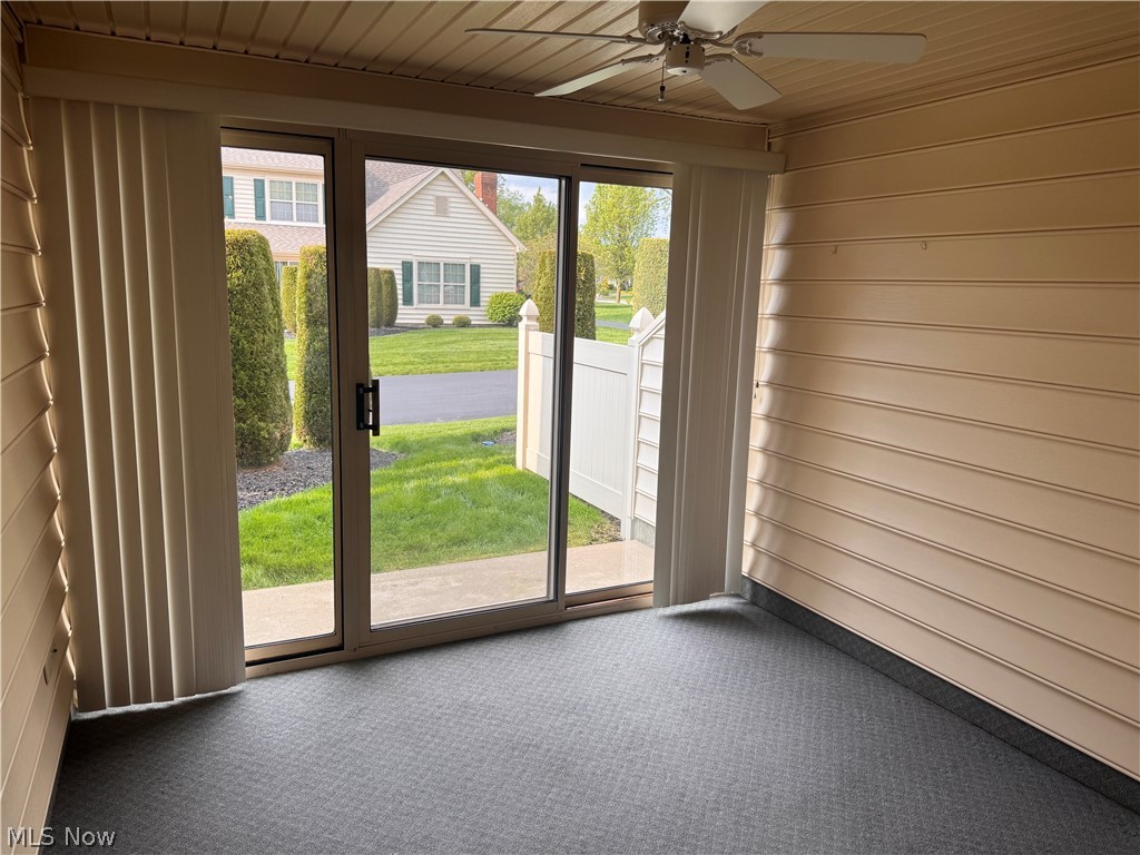 216 Village Court Columbiana OH 44408