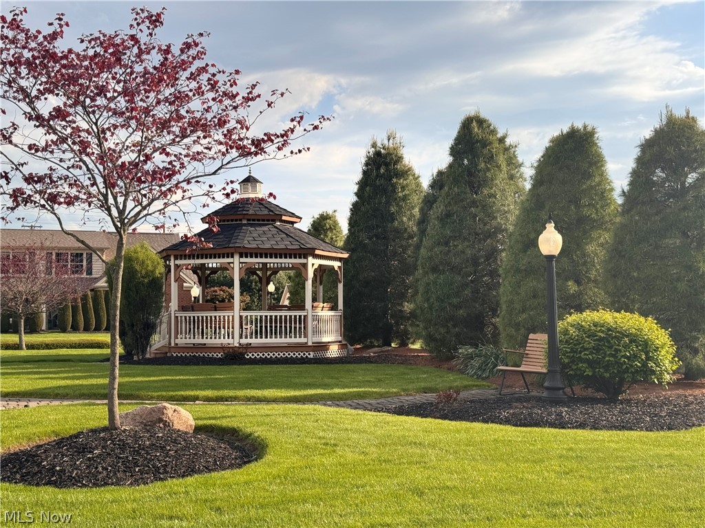 216 Village Court Columbiana OH 44408