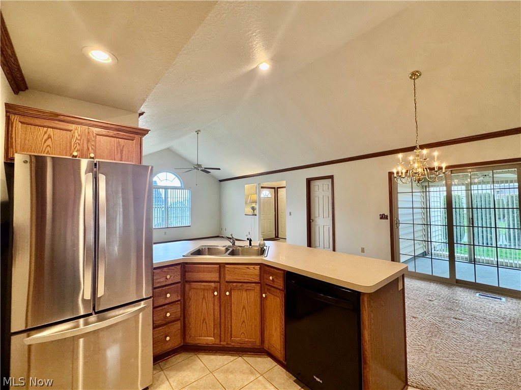 216 Village Court Columbiana OH 44408