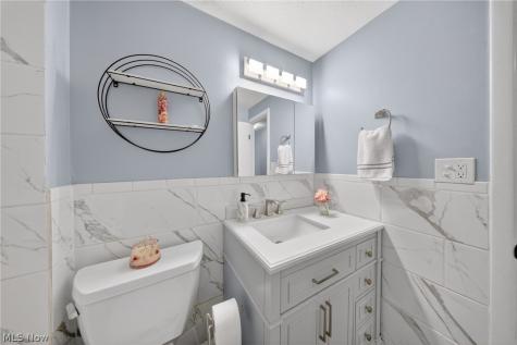 3400 Wooster Road Rocky River OH 44116