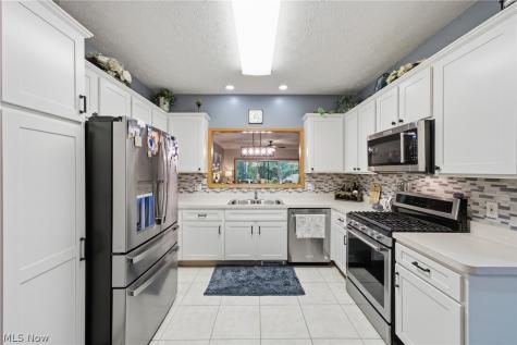 6853 Savannah Drive North Ridgeville OH 44039