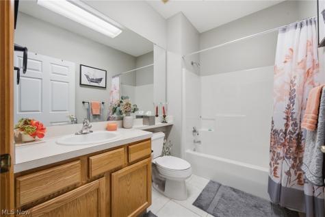 6853 Savannah Drive North Ridgeville OH 44039