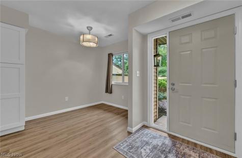 93 Silver Valley Boulevard Munroe Falls OH 44262