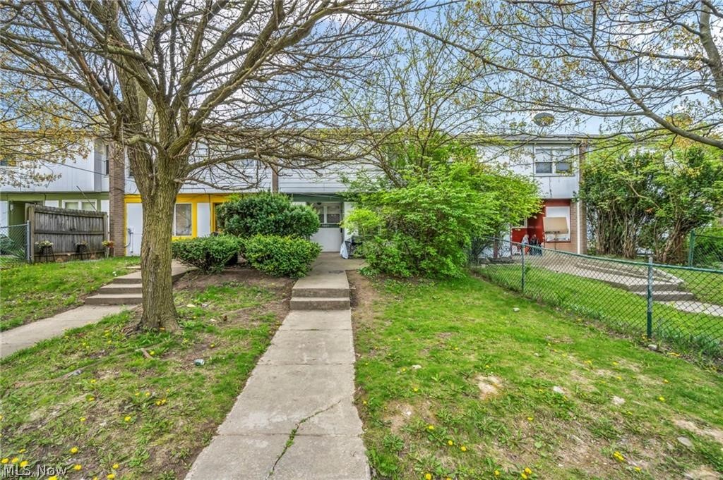 9409 Manor Avenue Cleveland OH 44104