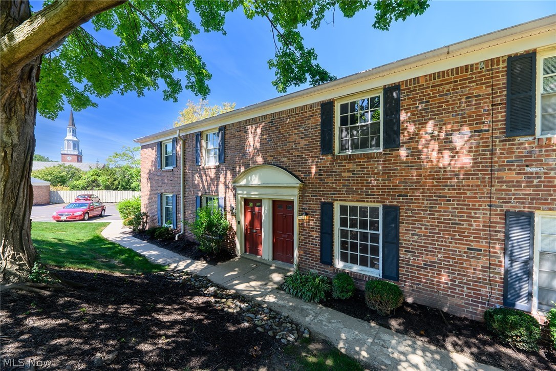 62 Menlo Park Drive Akron OH 44313