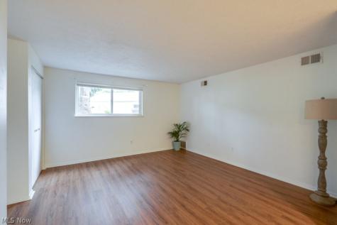 216 Moore Road Avon Lake OH 44012