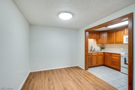 216 Moore Road Avon Lake OH 44012