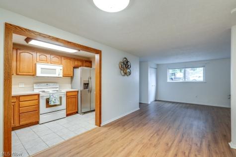 216 Moore Road Avon Lake OH 44012