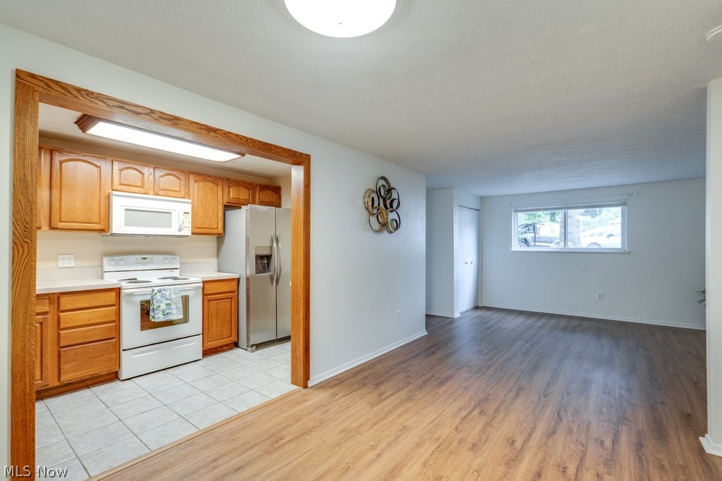 216 Moore Road Avon Lake OH 44012