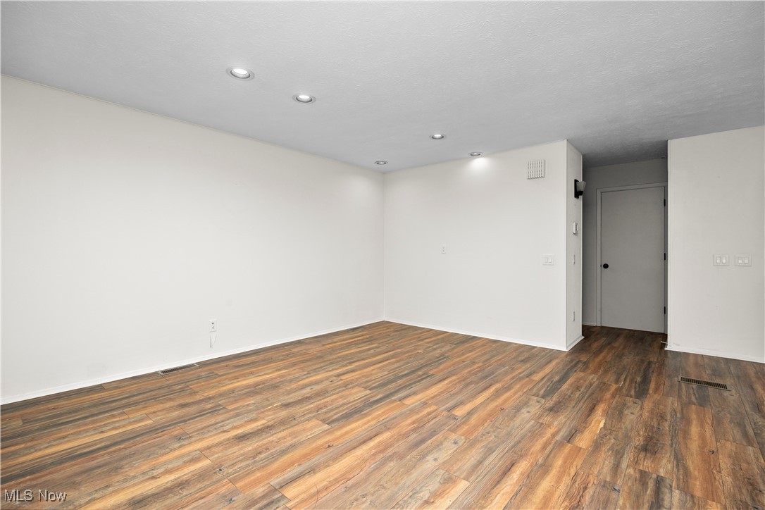 17933 Cliffside Drive Strongsville OH 44136