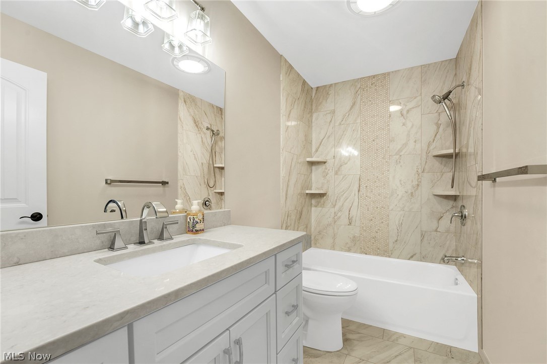 17639 Walnut Trail Chagrin Falls OH 44023