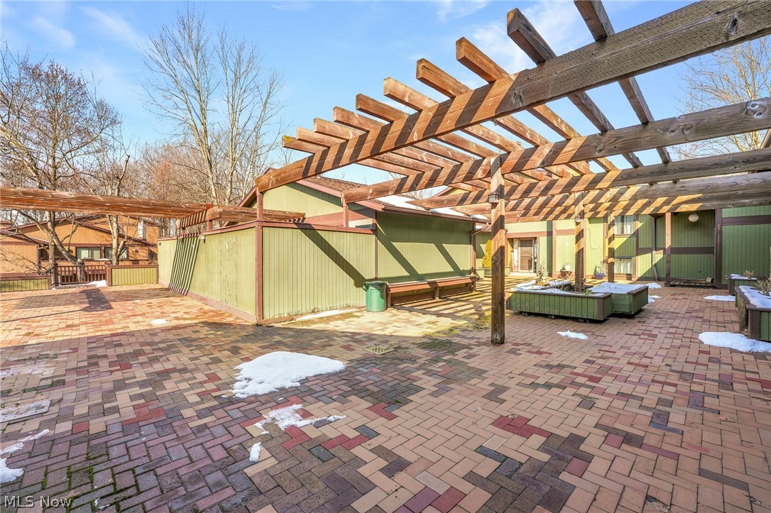 17639 Walnut Trail Chagrin Falls OH 44023