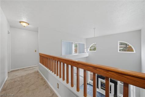 6686 Hogan Way NW Canton OH 44718