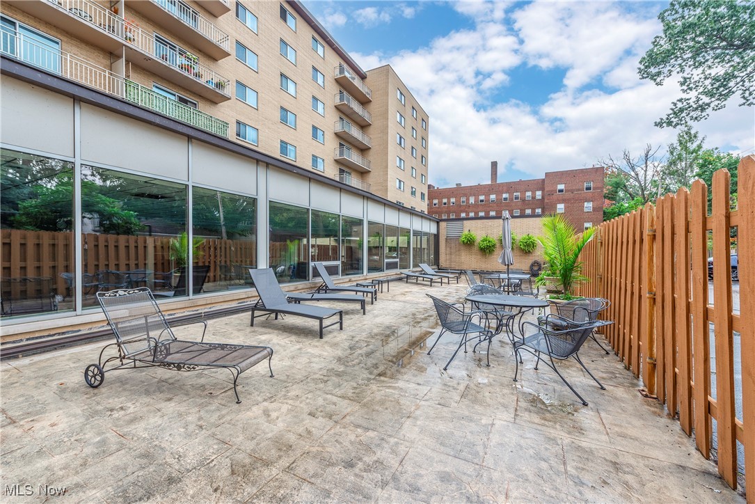 10301 Lake Avenue Cleveland OH 44102