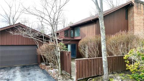 1939 Pine Drive Kent OH 44240