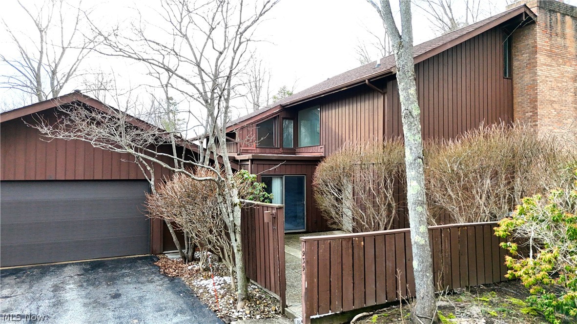 1939 Pine Drive Kent OH 44240