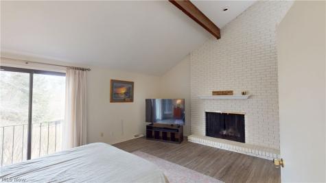 1939 Pine Drive Kent OH 44240