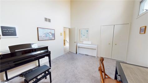 1939 Pine Drive Kent OH 44240