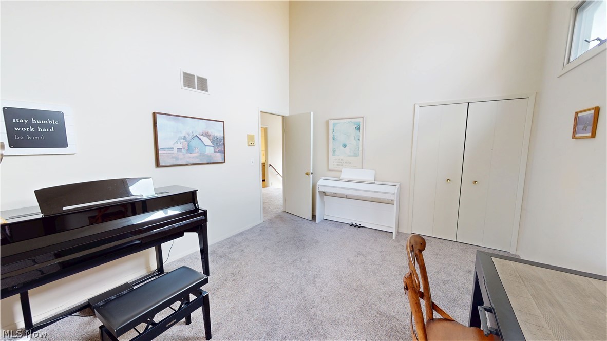 1939 Pine Drive Kent OH 44240