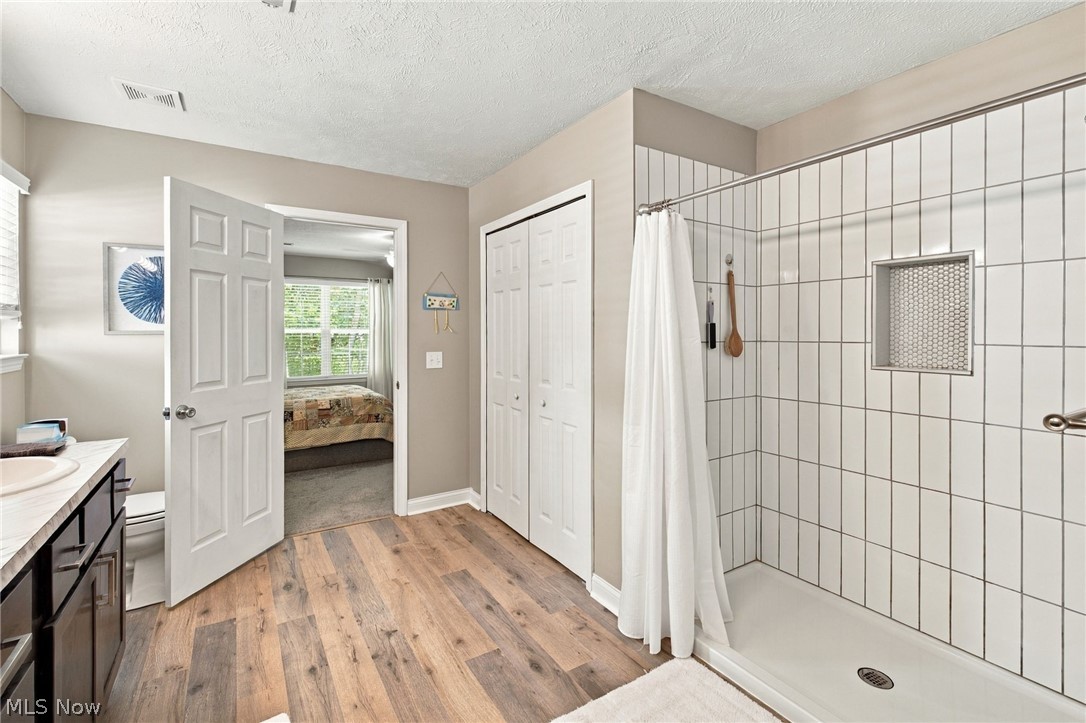 208 Lavender Lane Madison OH 44057