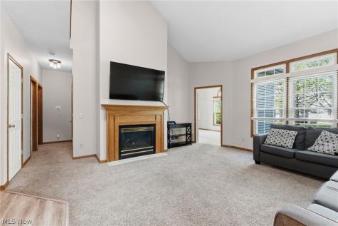 2423 Charing Cross Road NW Canton OH 44708