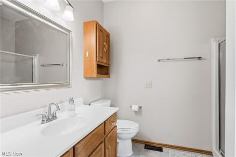 2423 Charing Cross Road NW Canton OH 44708
