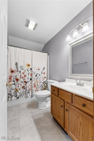 2423 Charing Cross Road NW Canton OH 44708