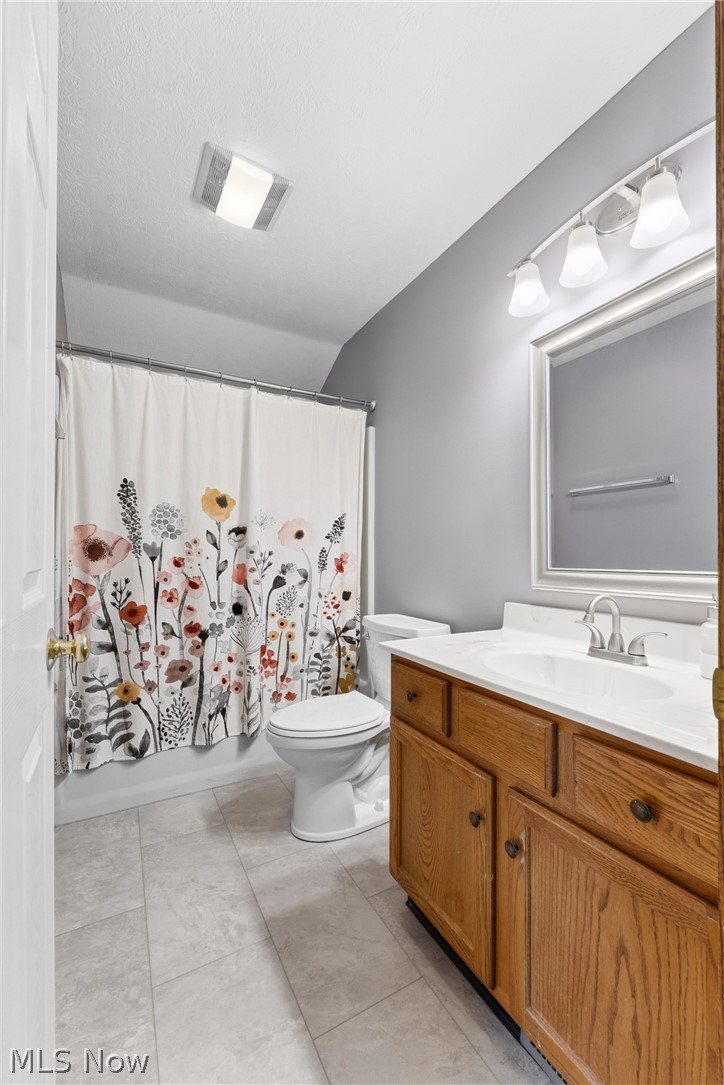 2423 Charing Cross Road NW Canton OH 44708