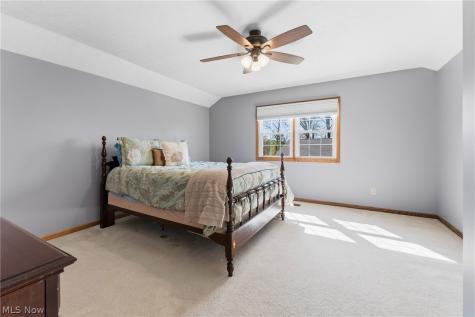2423 Charing Cross Road NW Canton OH 44708