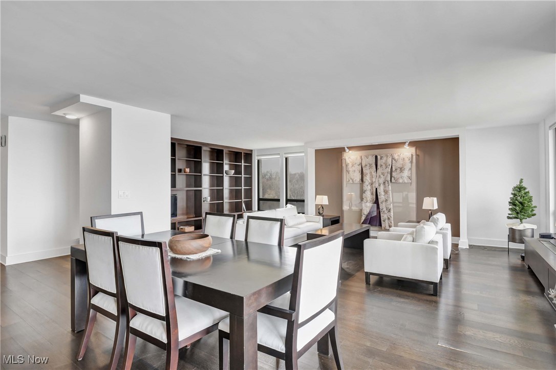 2 Bratenahl Place Bratenahl OH 44108