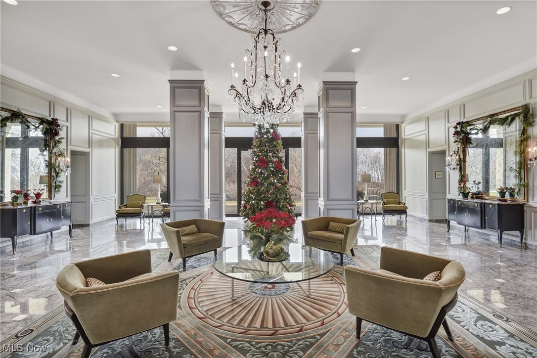 2 Bratenahl Place Bratenahl OH 44108