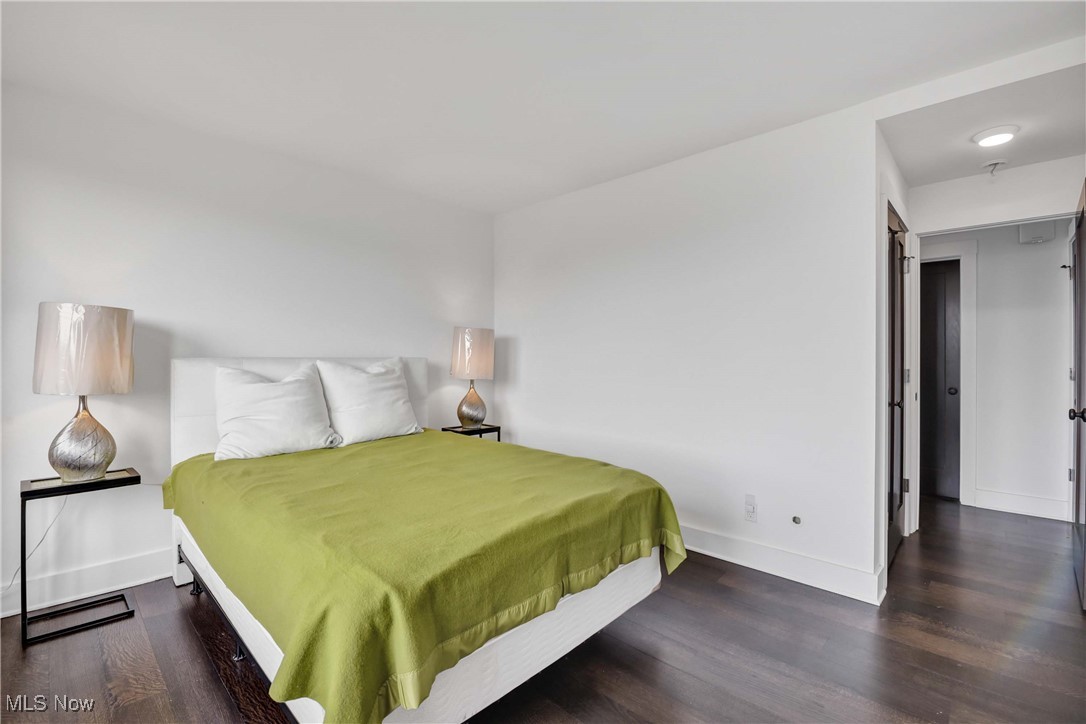 2 Bratenahl Place Bratenahl OH 44108