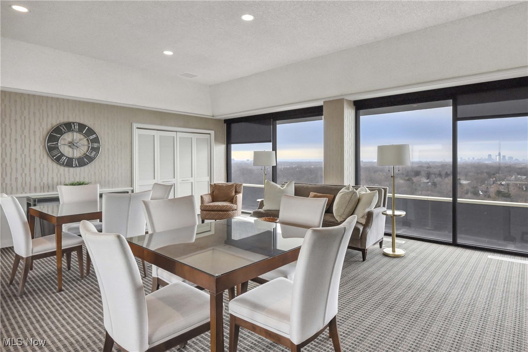 2 Bratenahl Place Bratenahl OH 44108