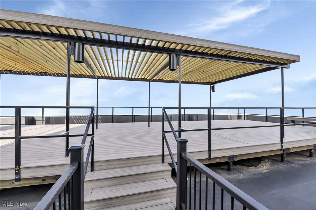 2 Bratenahl Place Bratenahl OH 44108